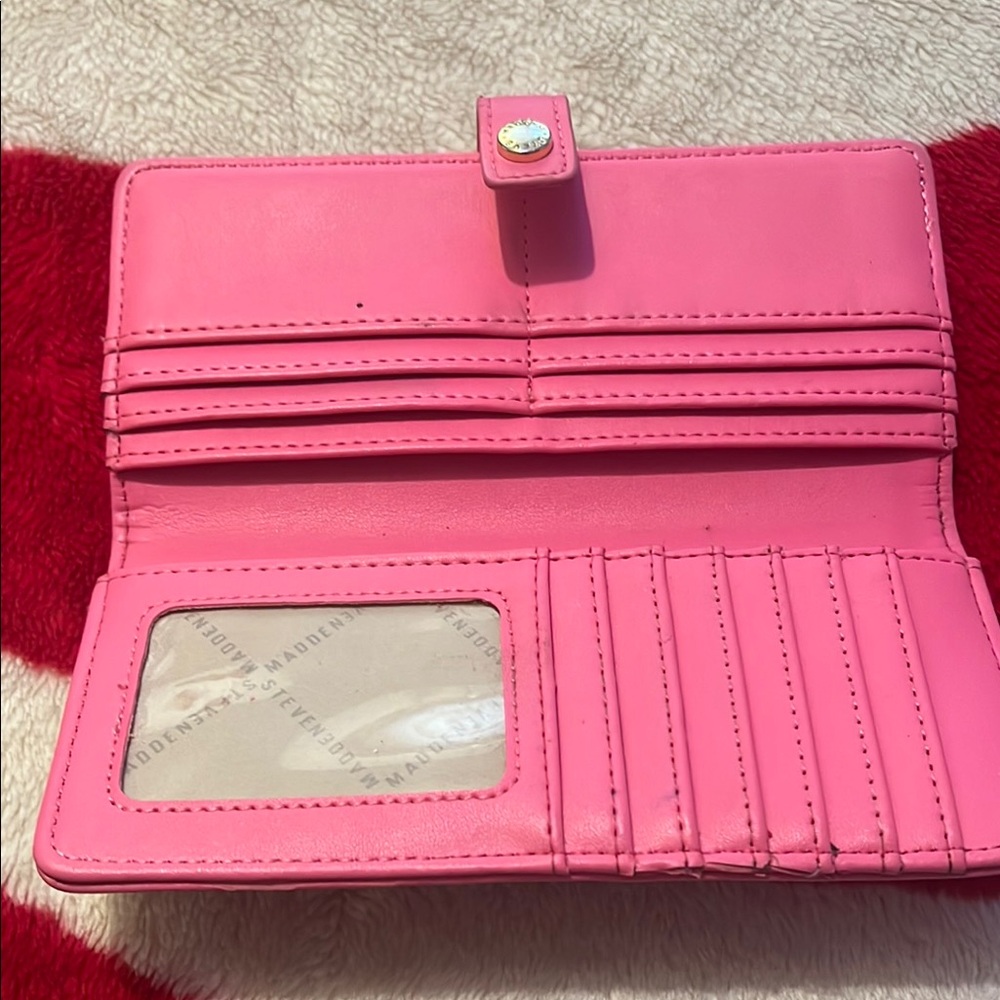Vibrant Pink Leather Wallet with Card Slots and Secure Closure